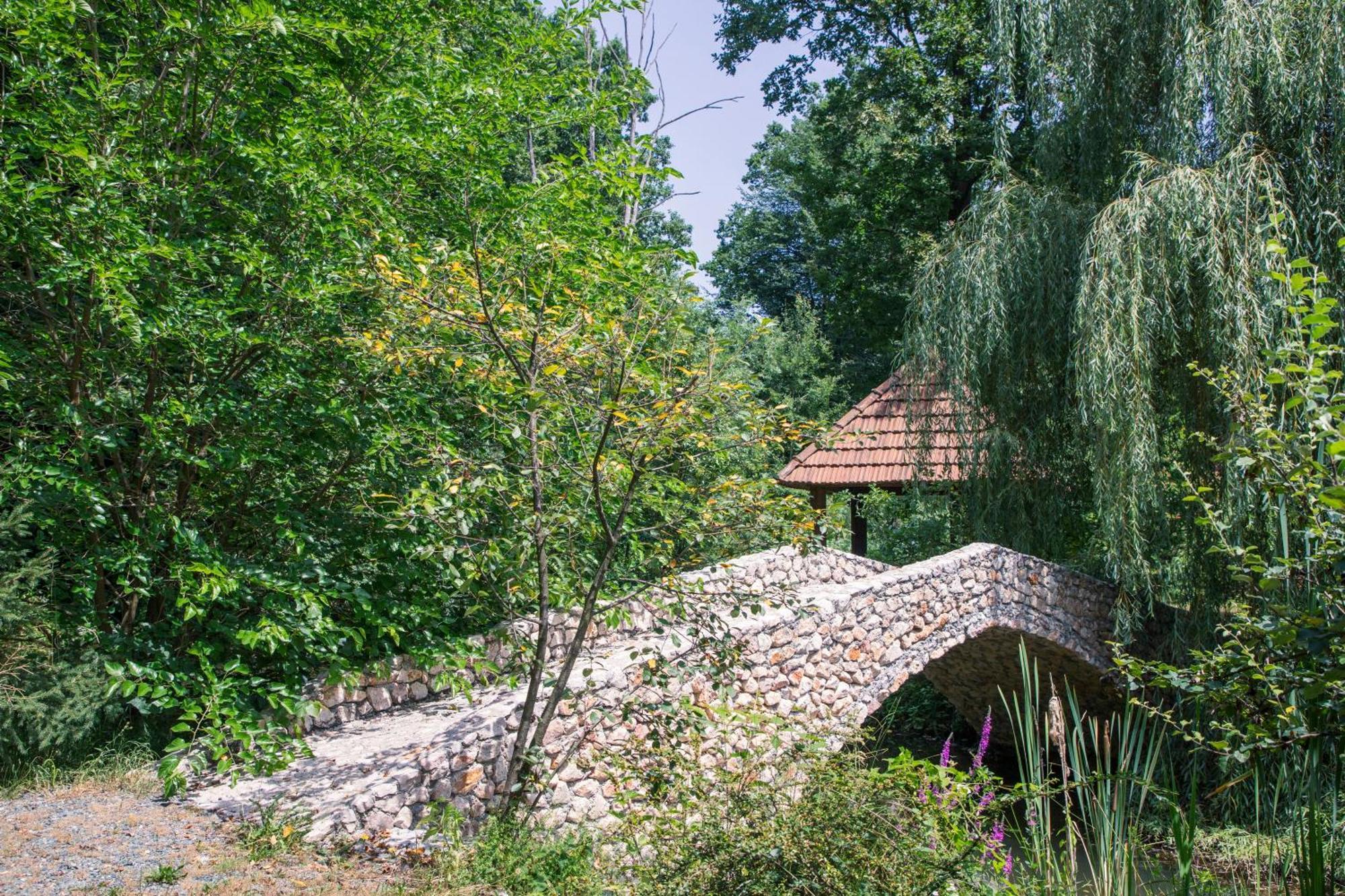 Guest House Mala Prica Zivinice Exteriér fotografie