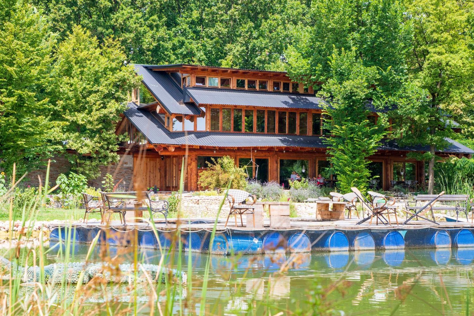 Guest House Mala Prica Zivinice Exteriér fotografie