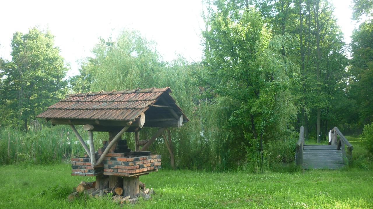 Guest House Mala Prica Zivinice Exteriér fotografie